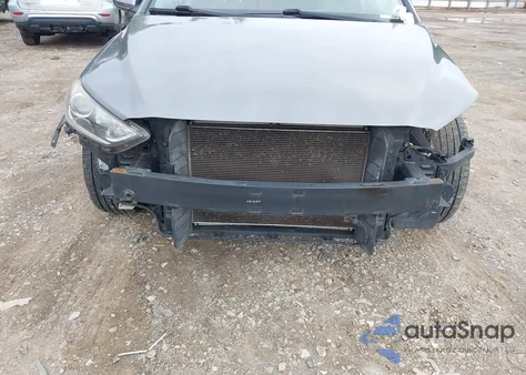 2017 Hyundai Elantra Se из США, поврежденный, VIN KMHD84LF6HU192901